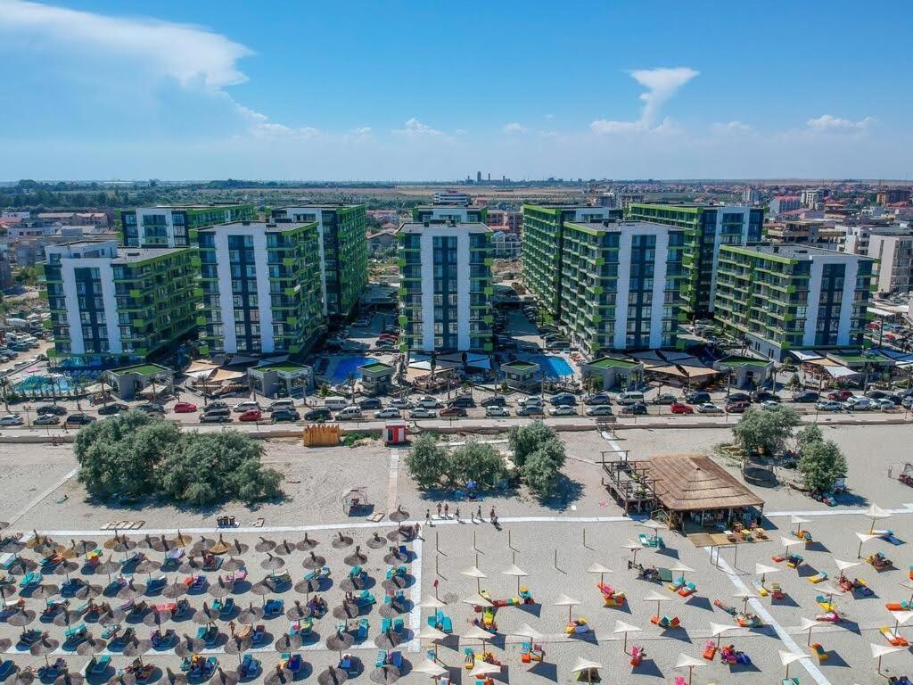 Mur Apartament Alezzi Beach Resort Navodari Ngoại thất bức ảnh